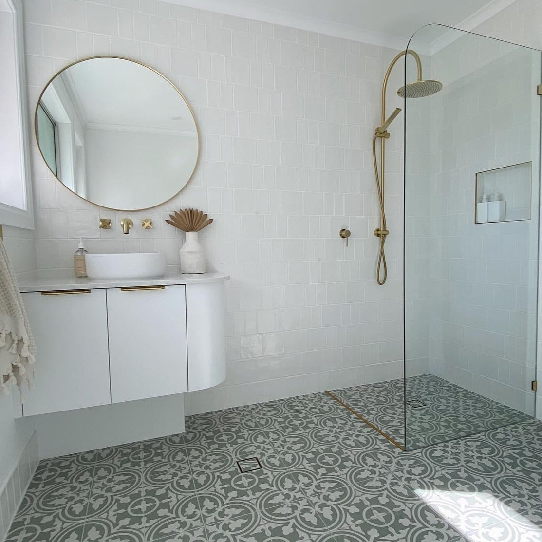 Noosa White Matte Wave