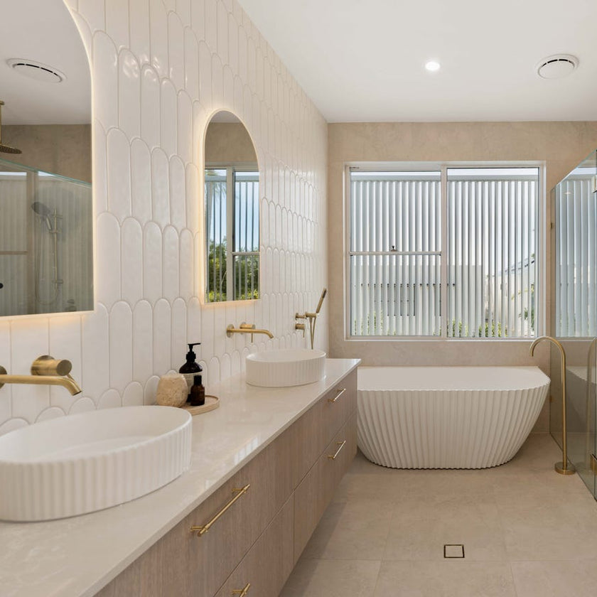 Flemmington Feather White Ripple Gloss