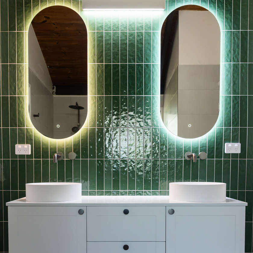 Wave Stone Green Gloss Subway