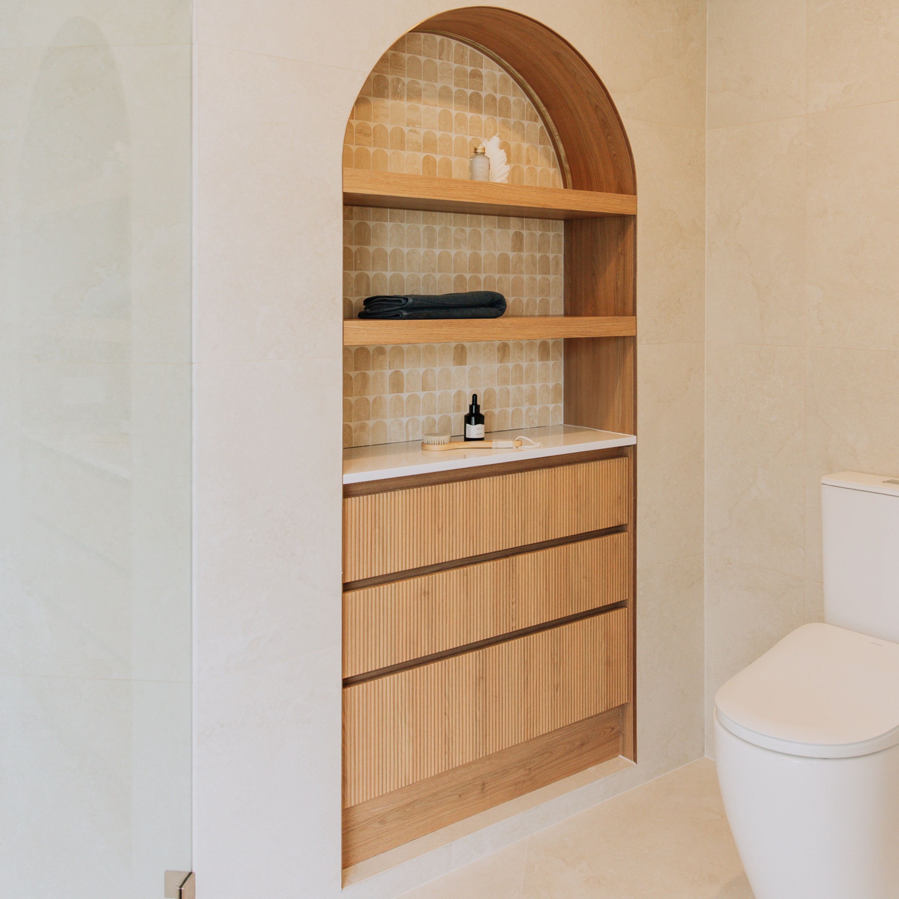 Mini Arch Mosaic Travertine