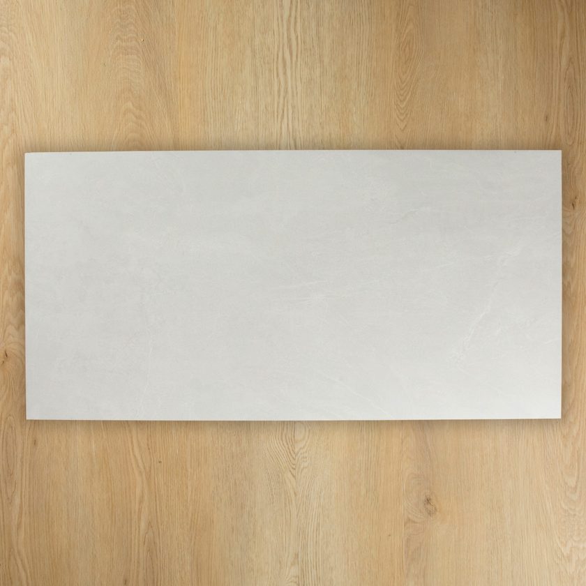 Lucas White Matte