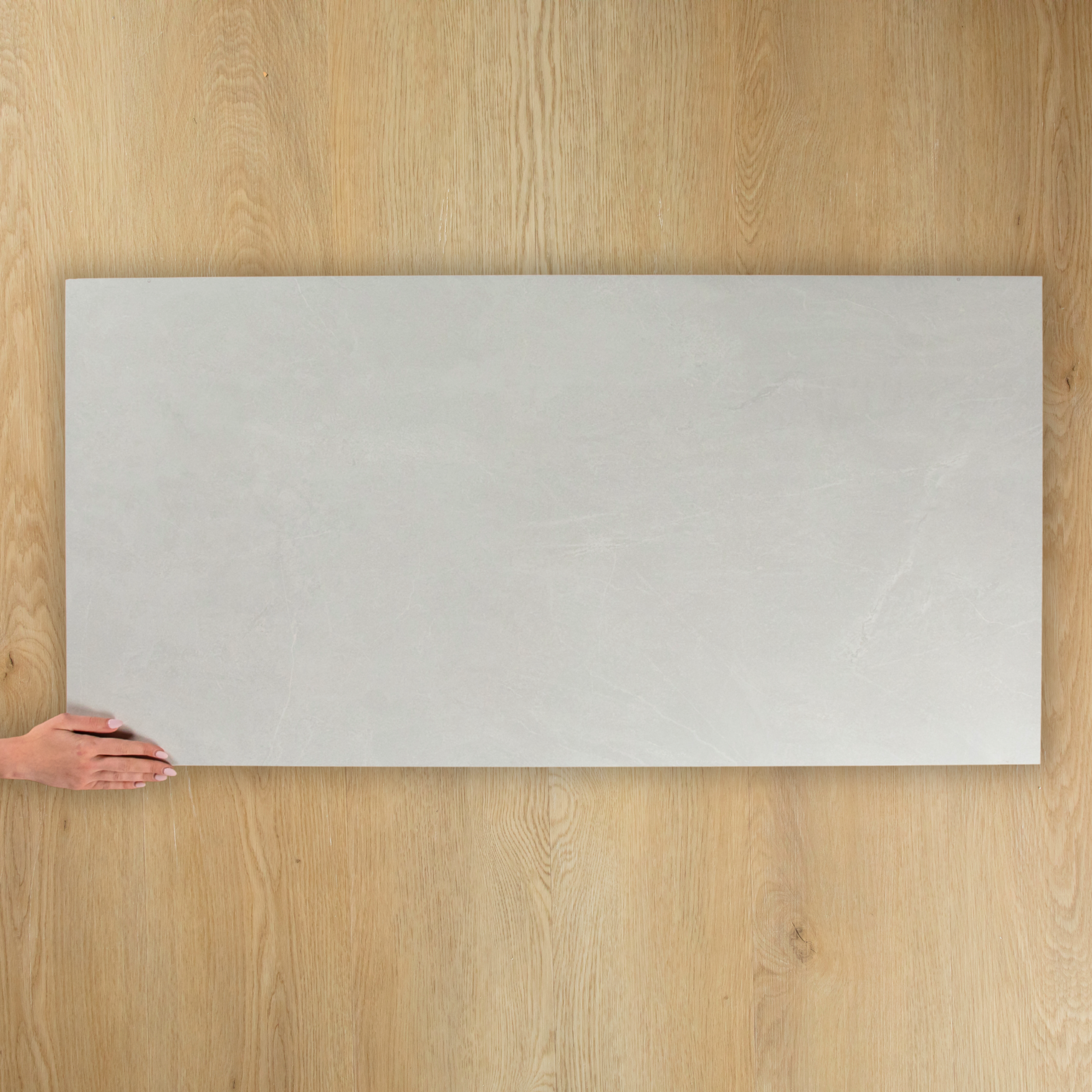 Lucas White Matte
