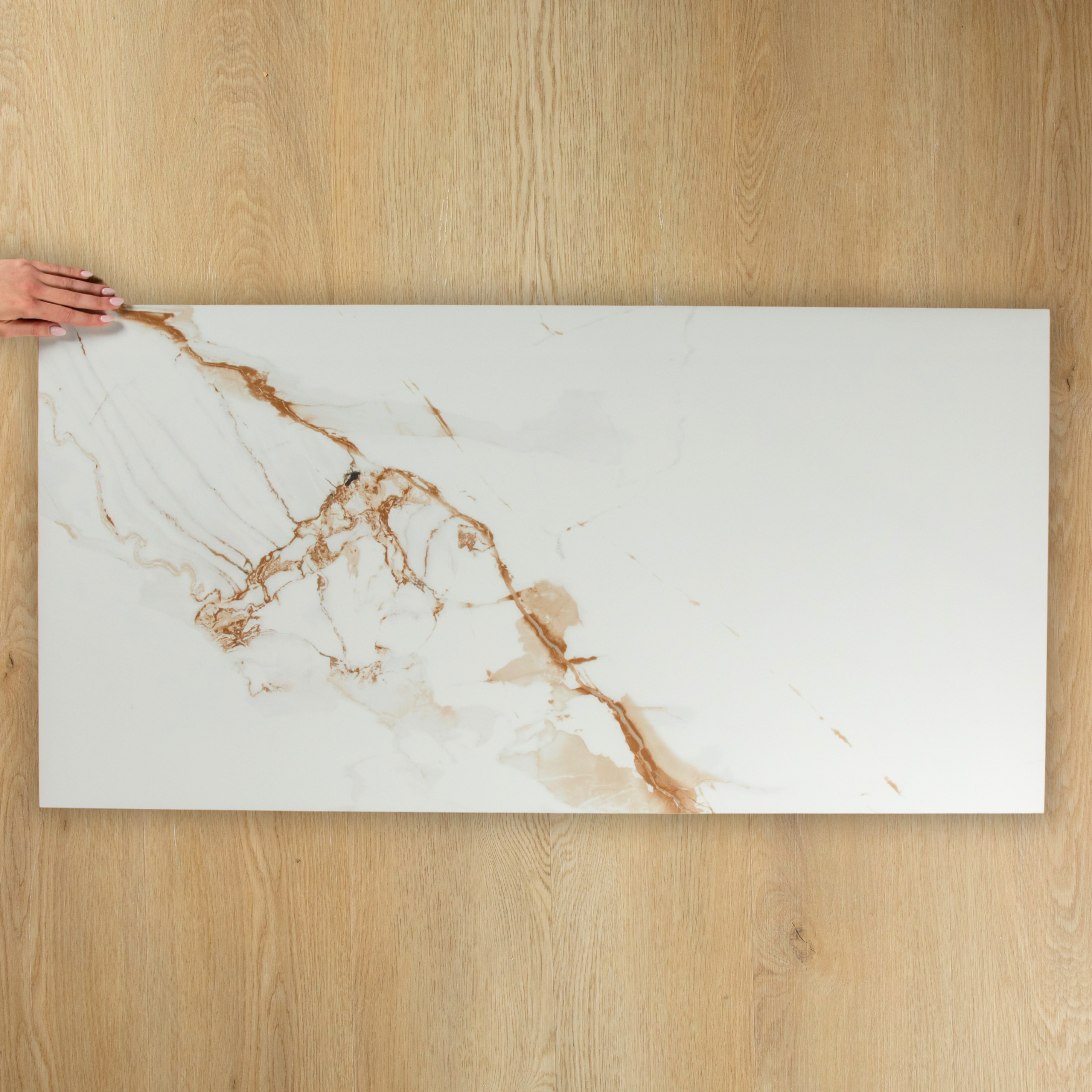 Gder Gold Carrara Polished