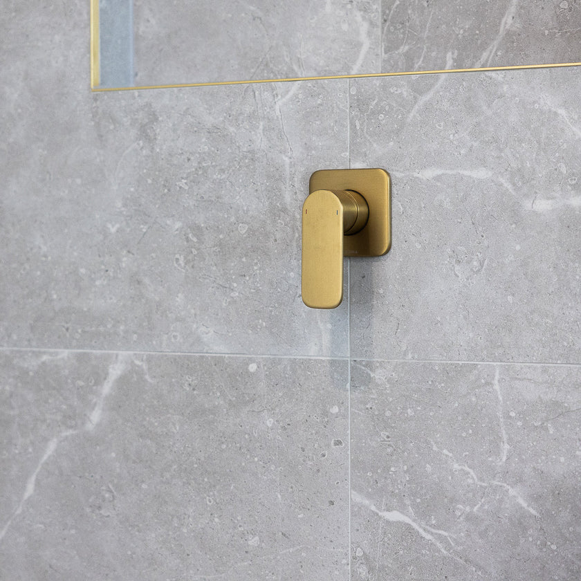 Bora Silver External