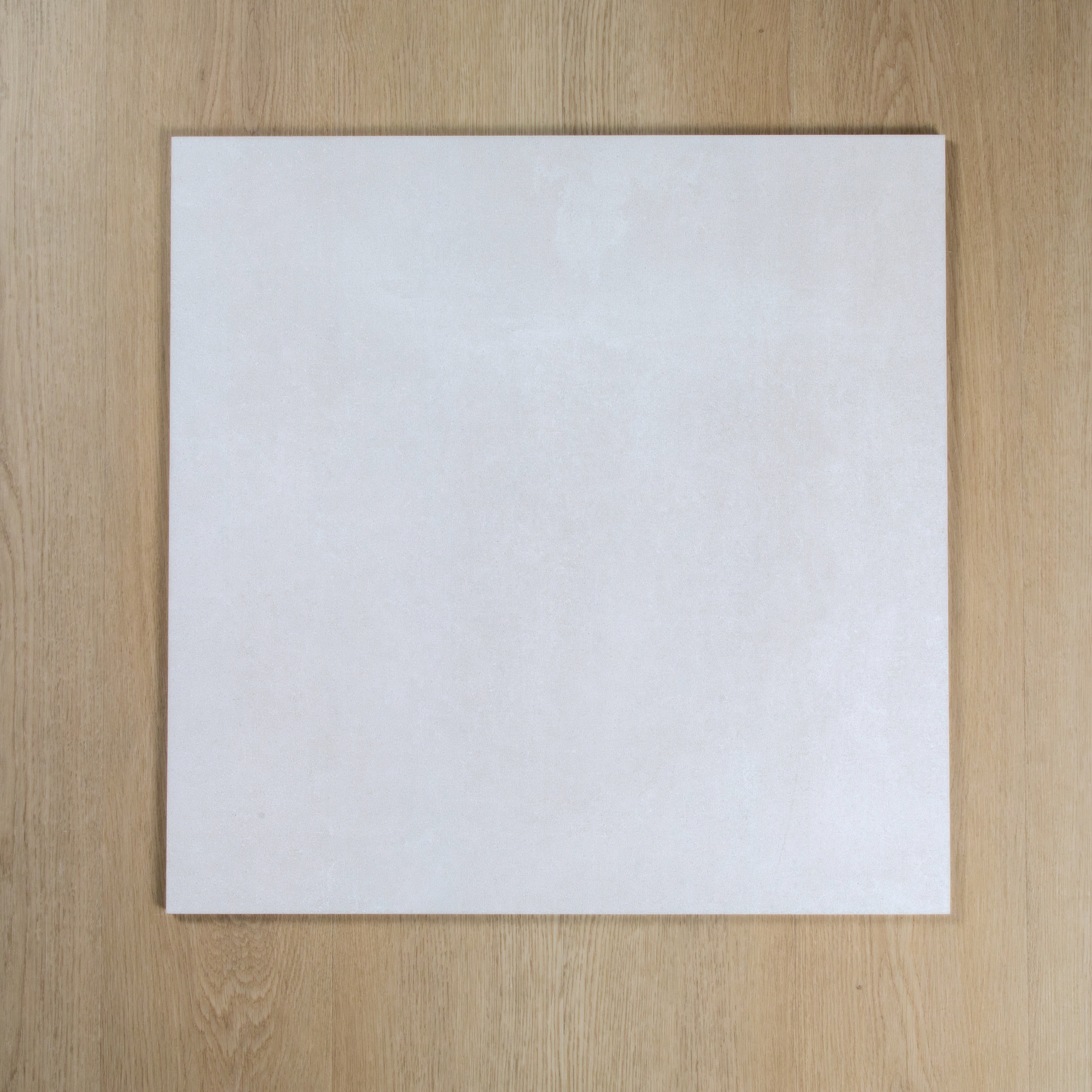 Cosmo White Minimal In Out