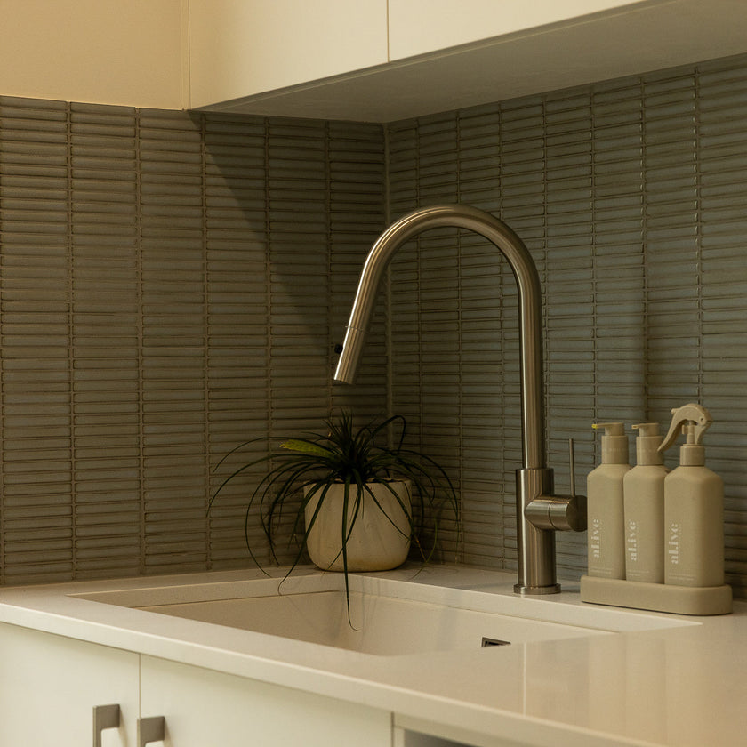 Cottesloe Antique Light Grey Porcelain Kit Kat