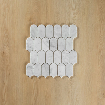 Carrara Marble Arch/Long Fish Scale Mosaic