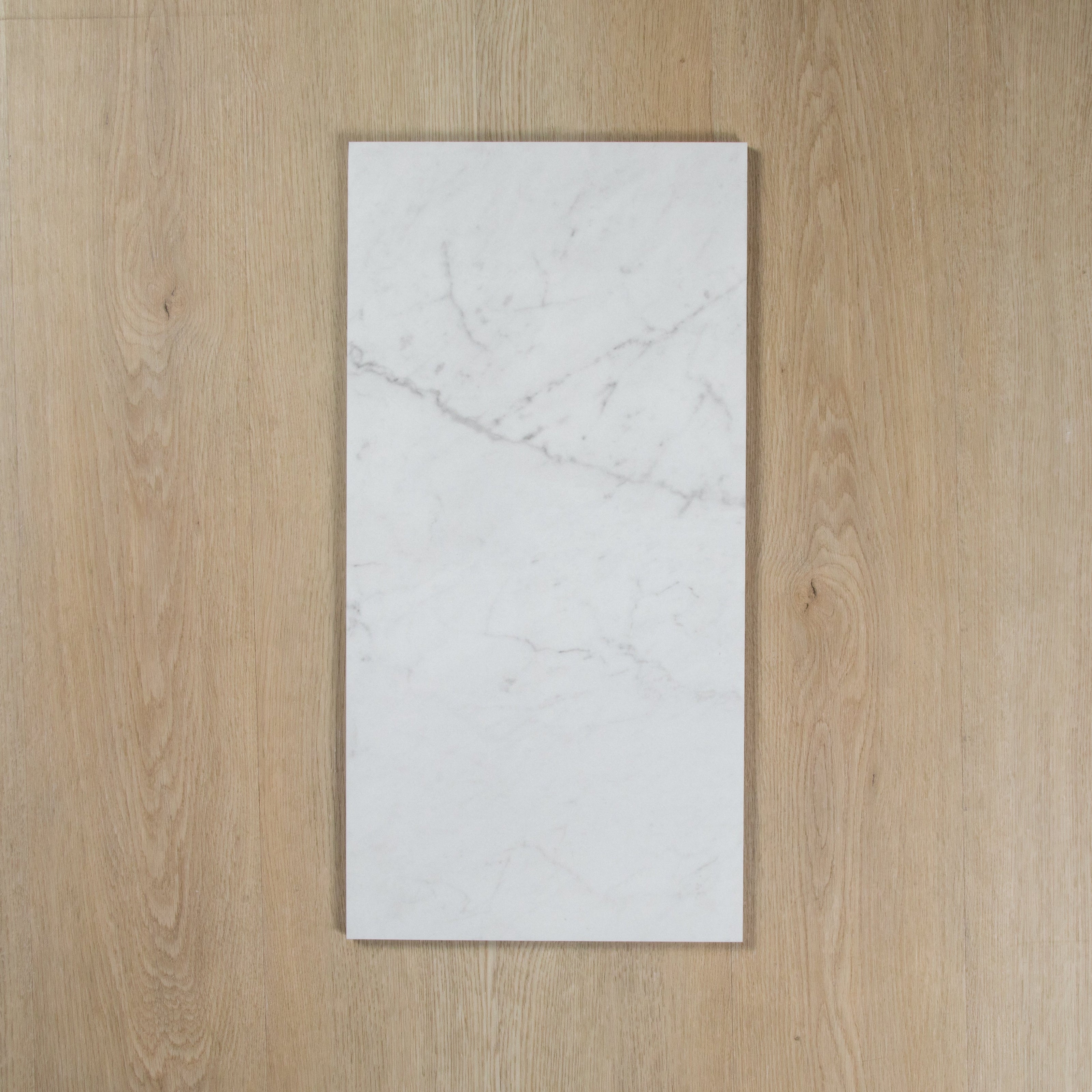 Carrara Luce Gloss