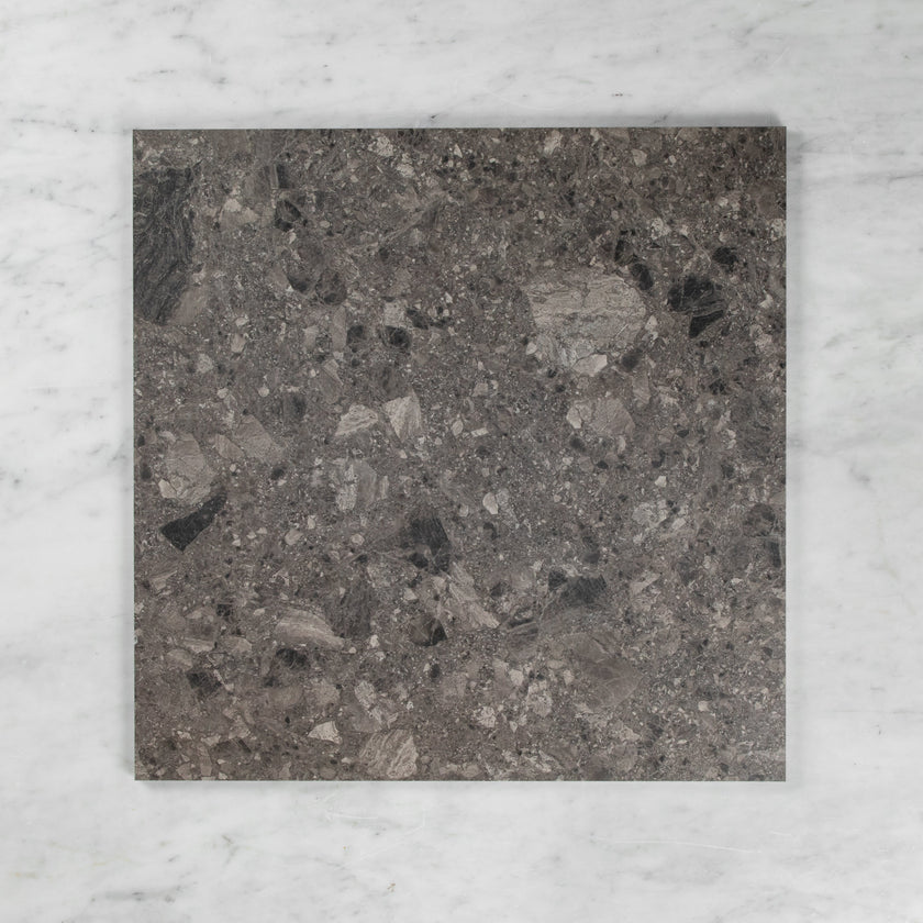 Ceppo Dark Grey In Out