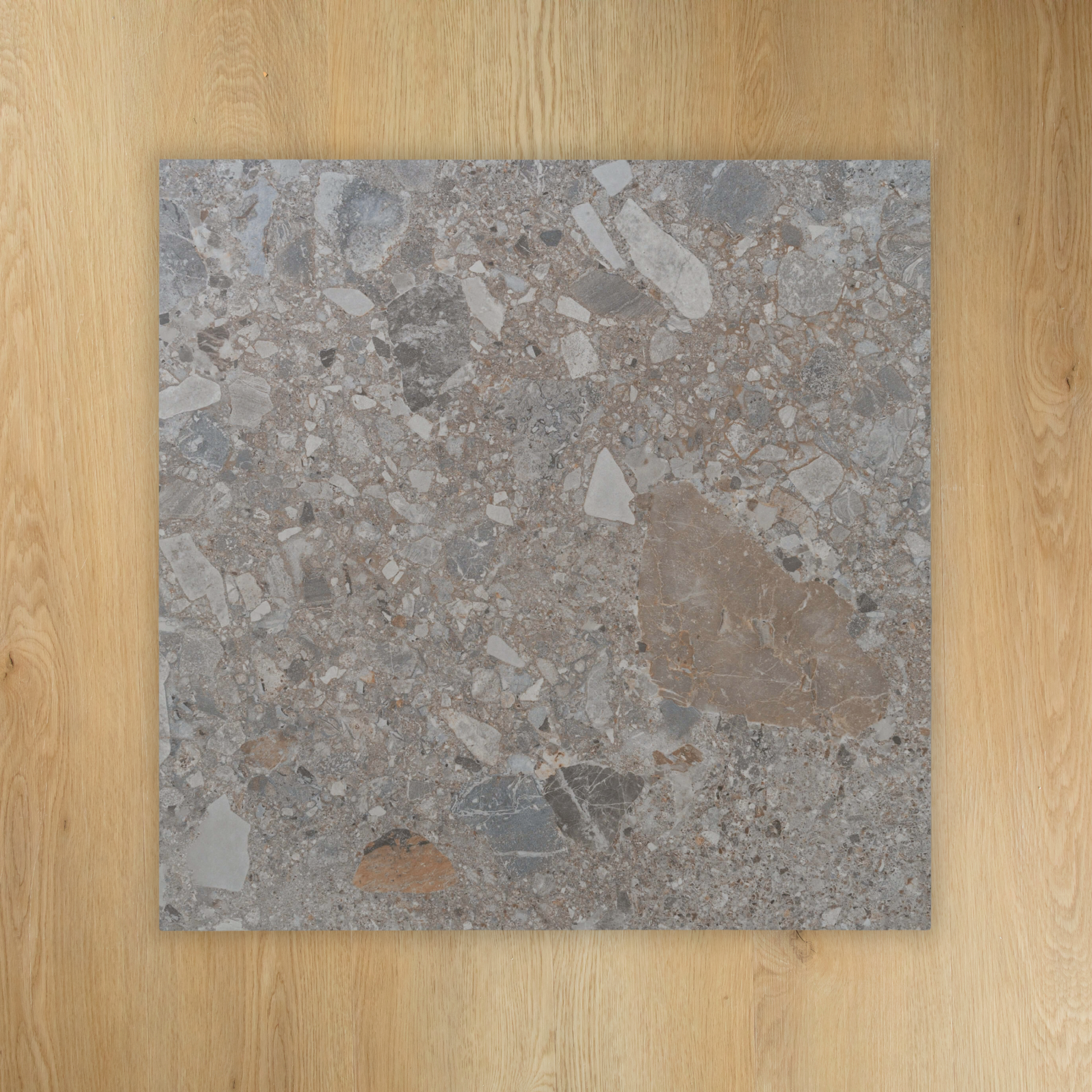 Breccia Brown In Out