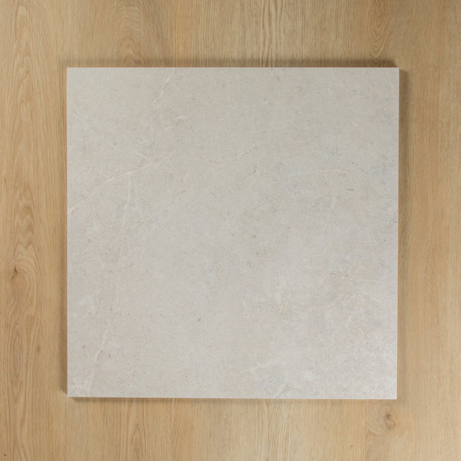 Julius Warm White Honed