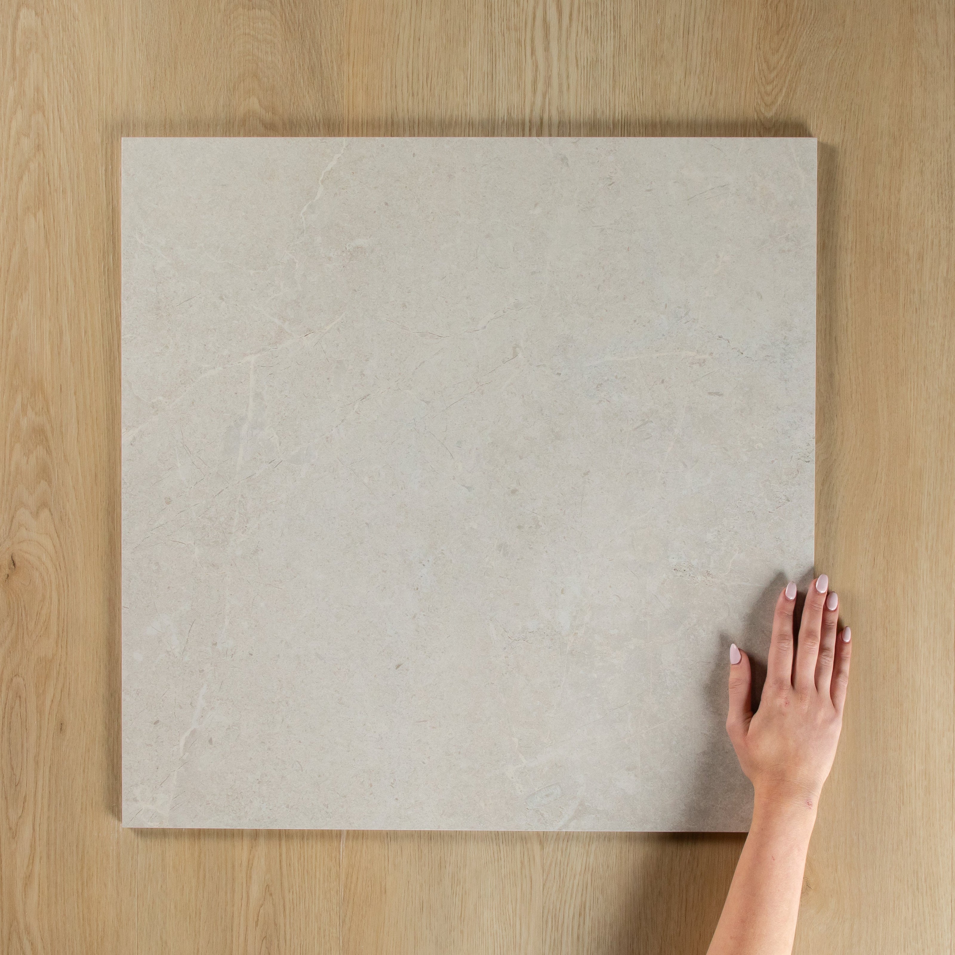 Julius Warm White Honed