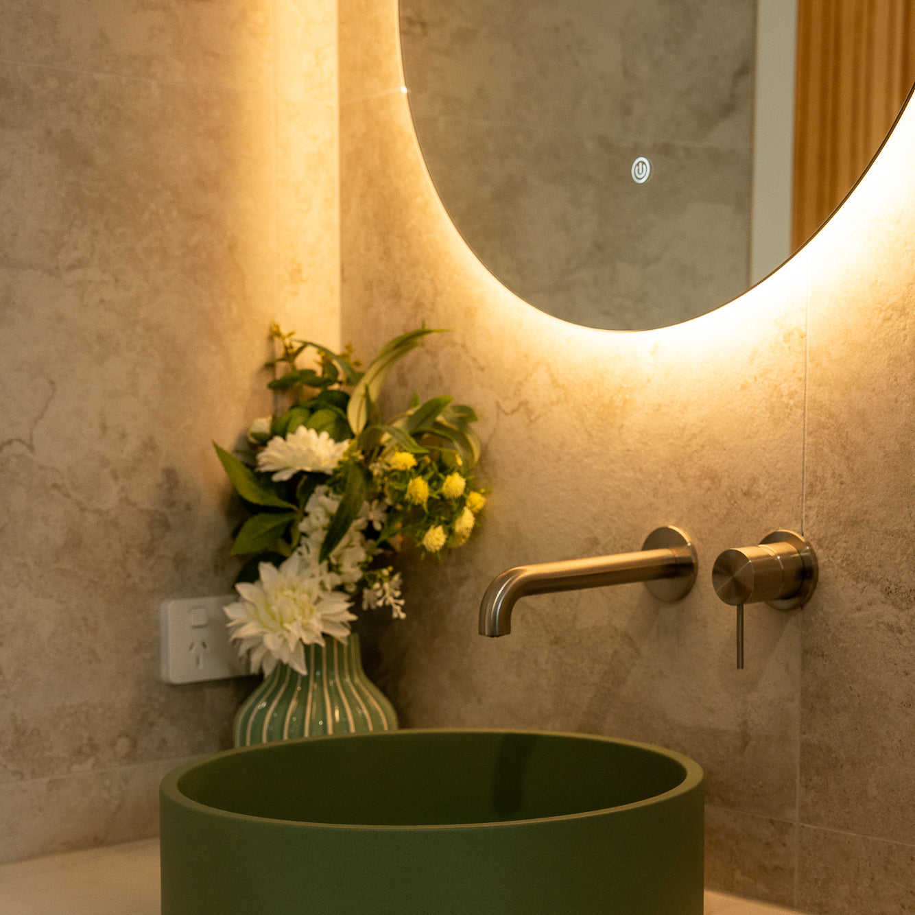 Norcia Travertine Light In Out