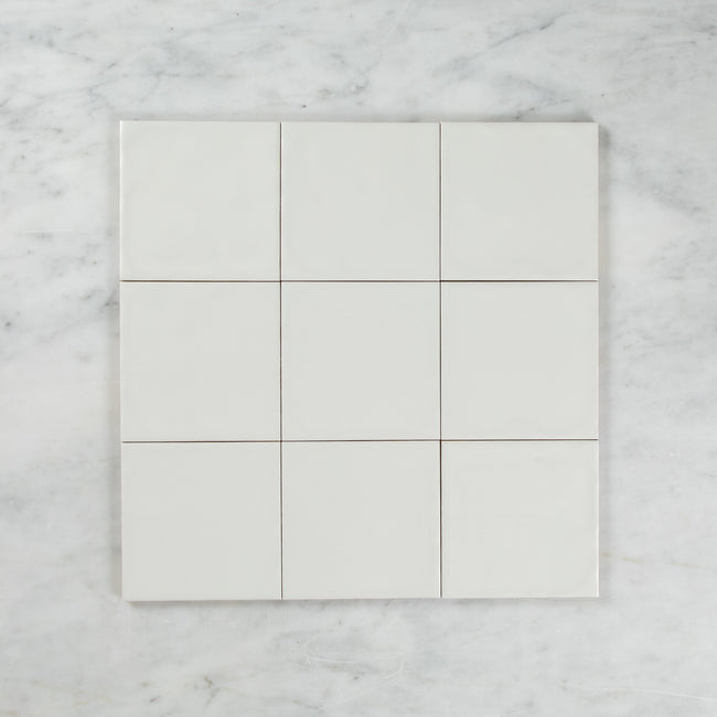Noosa White Gloss Wave