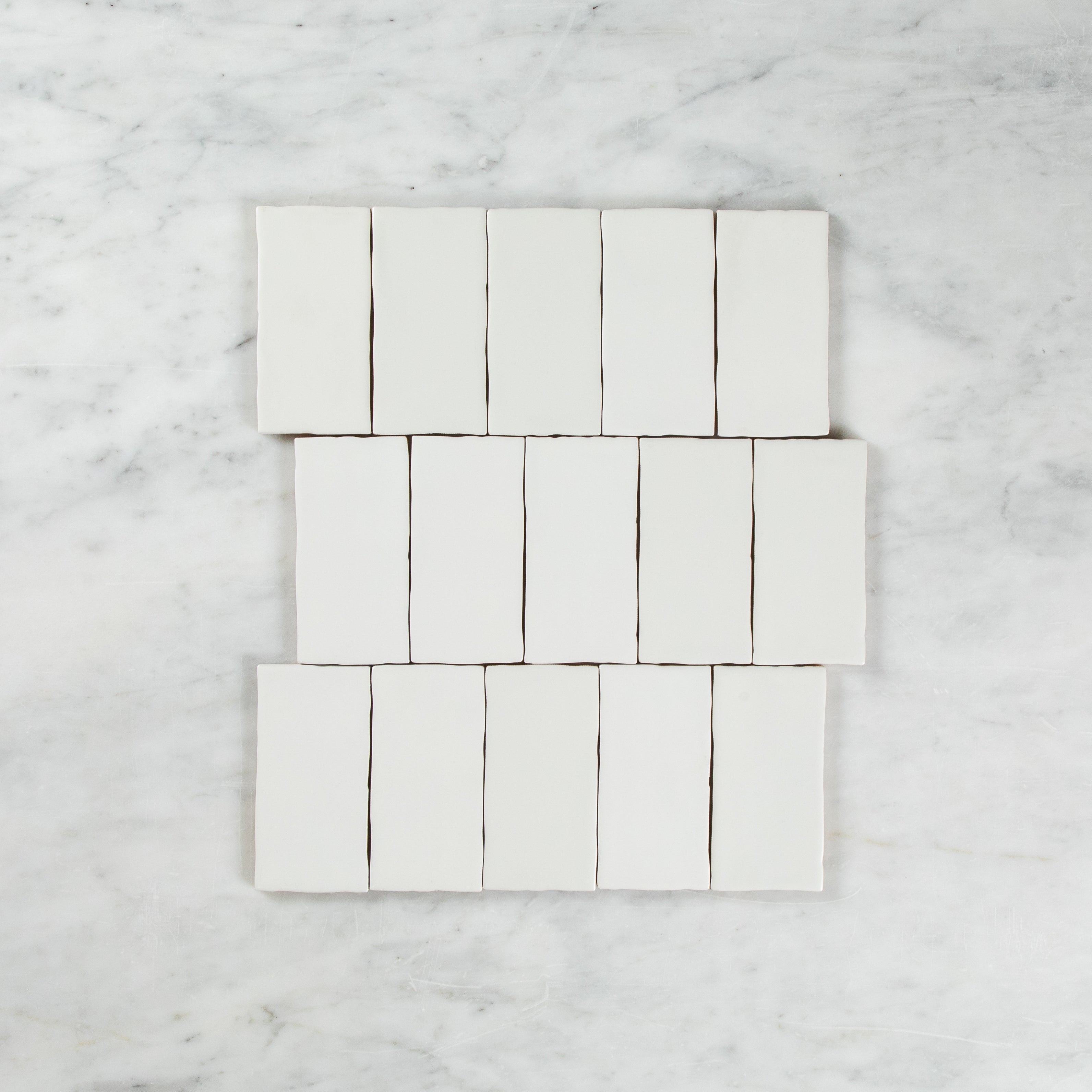 Noosa White Gloss Wave