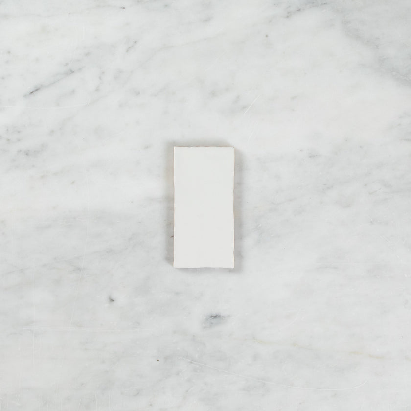 Noosa White Matte Wave