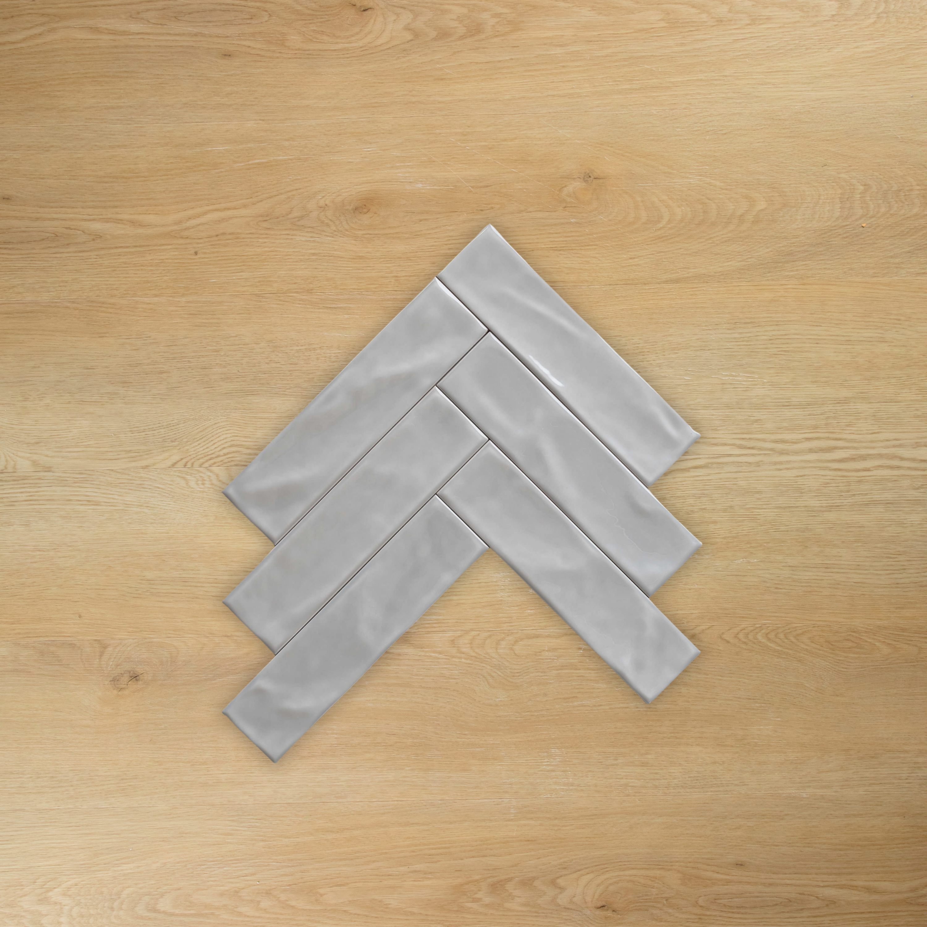 Pasha Smoke Gloss Subway