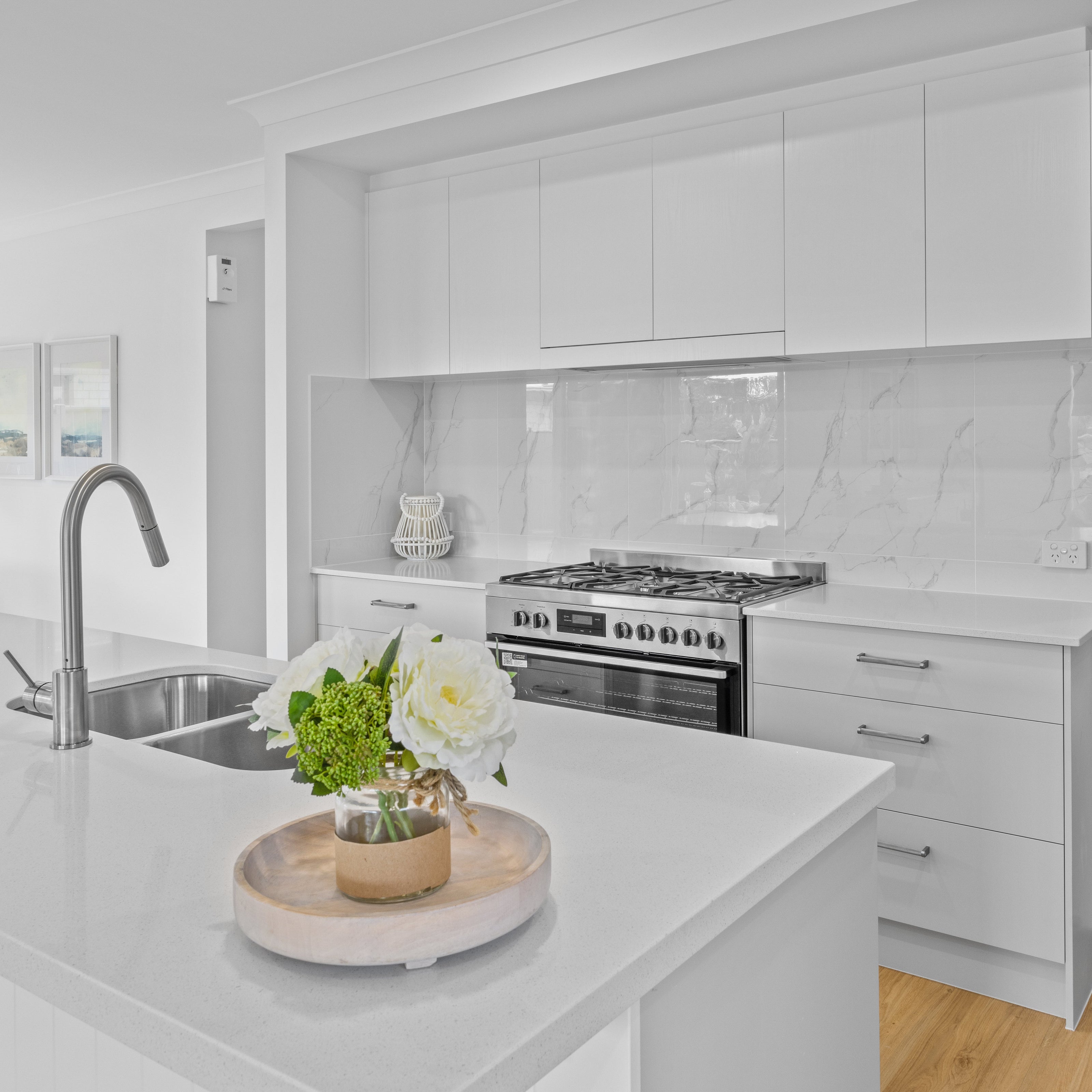 Summer Carrara Polished