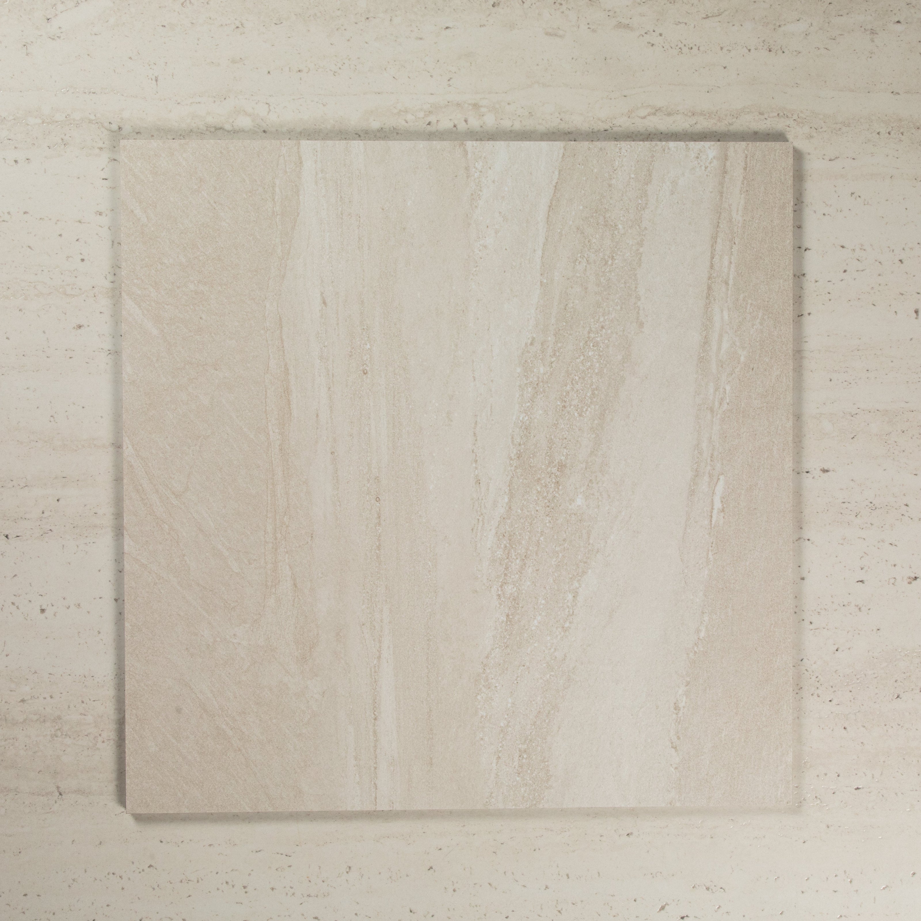 Sui Essence Ivory Matte