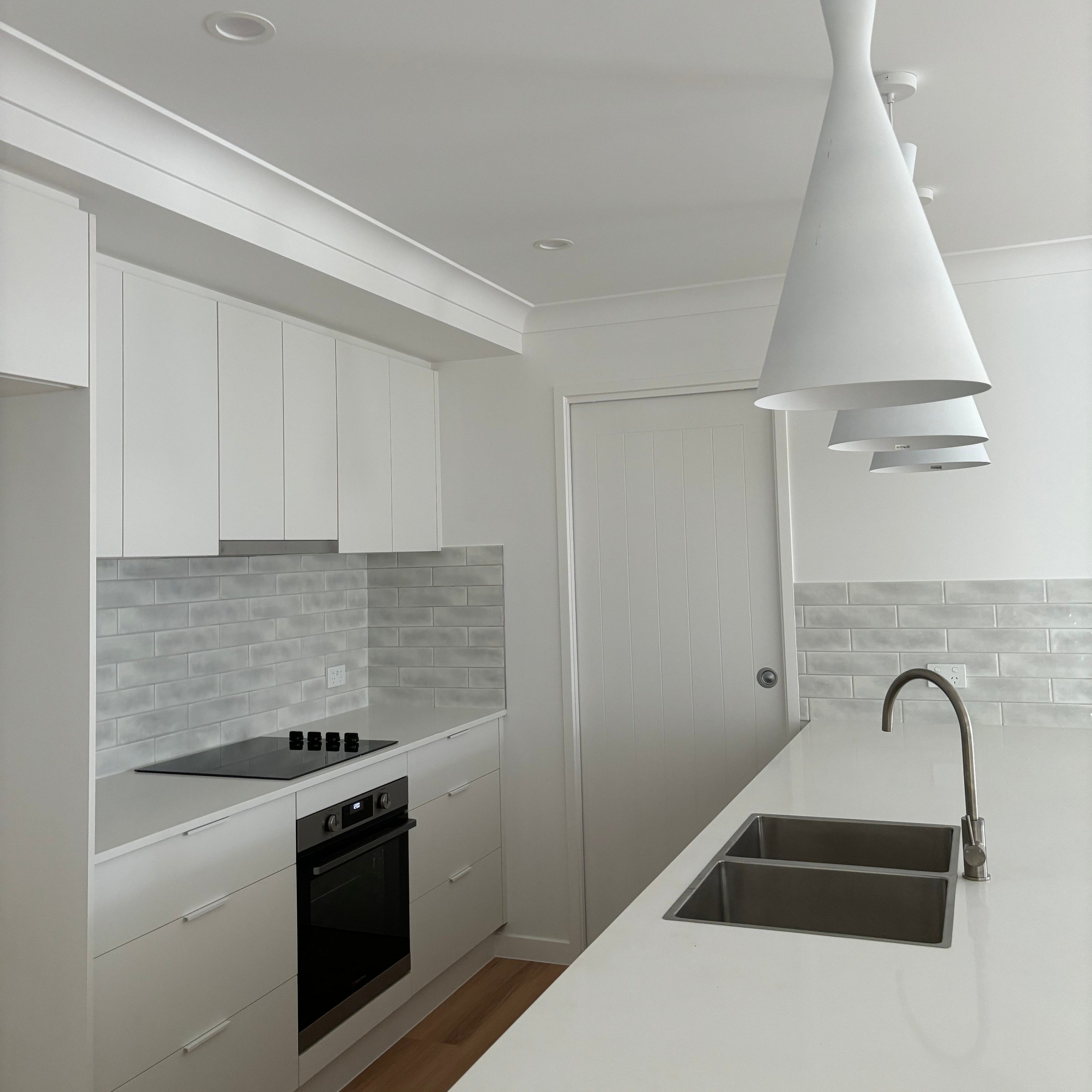 Boutique White Gloss Subway Ripple