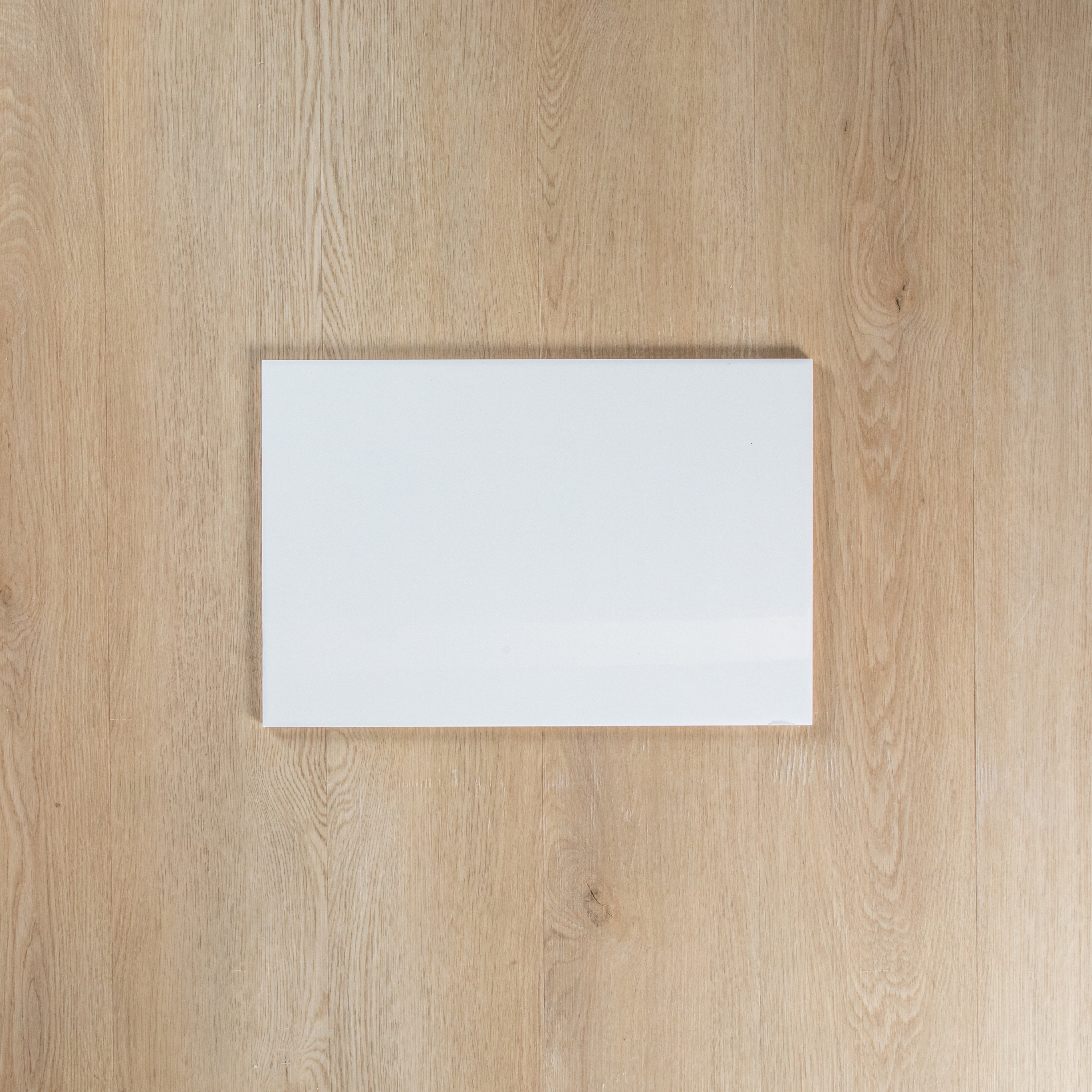 White Gloss Pressed Edge